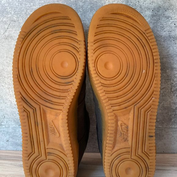 NIKE AIR FORCE 1 LV8 Style Premium BLACK GUM - Picture 9 of 12